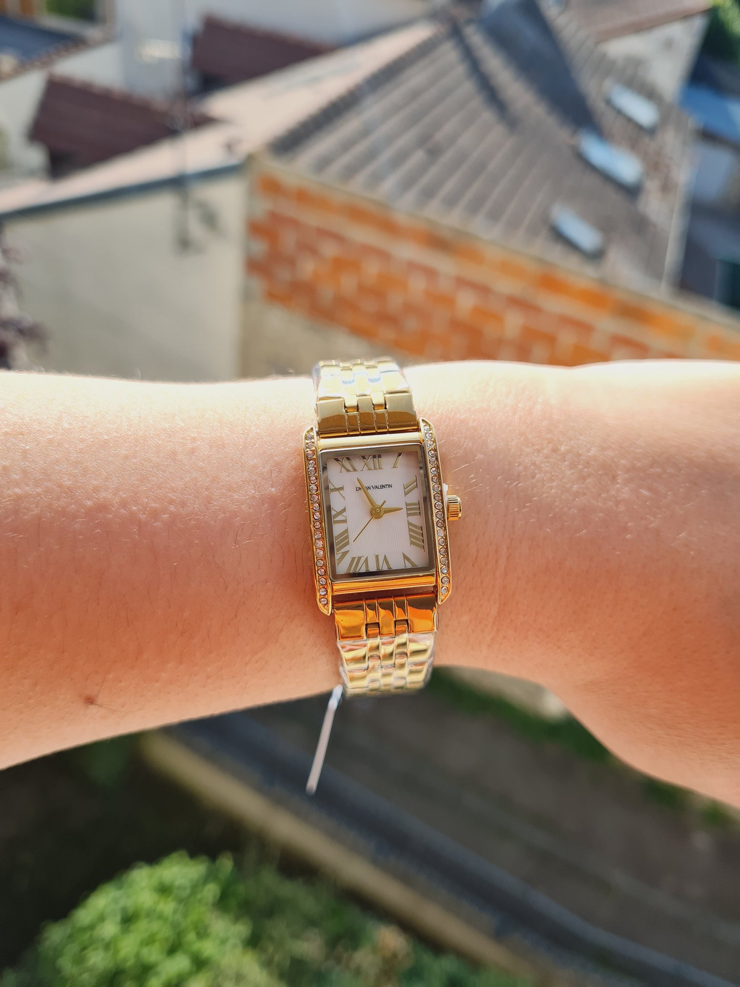 Montre Stella doré fond blanc