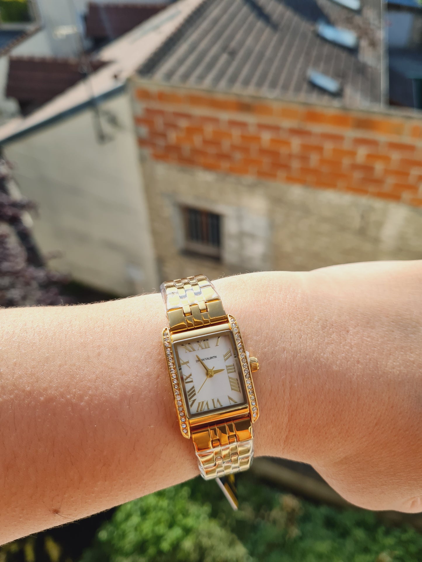Montre Stella doré fond blanc