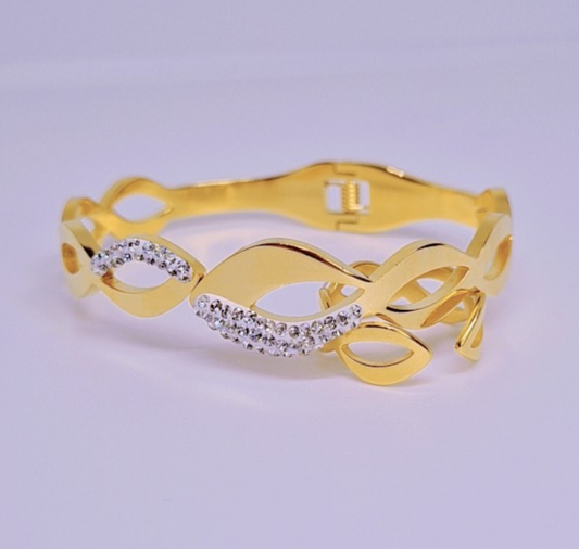 Bracelet Infinity Elegant Acier Inoxydable plaqué Or 18k 26g