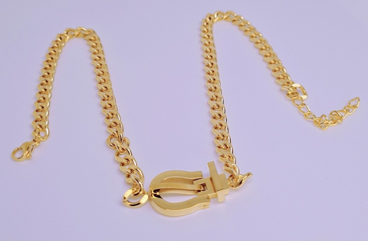 Collier Attache de Charme Acier Inoxydable plaqué Or 18k 3g